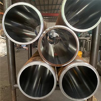 非標(biāo)油缸管現(xiàn)貨規(guī)格根據(jù)客戶(hù)可定做，定制規(guī)格如下
